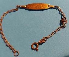 9 Ct  Gold Bracelet  1.7g