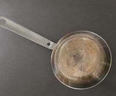 A frying pan