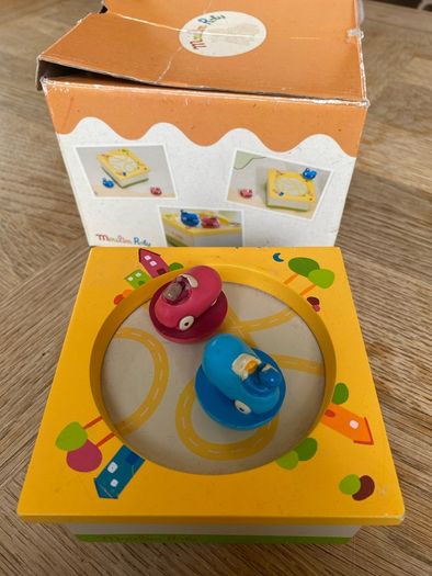 Vintage windup musical box by Moulin Roty