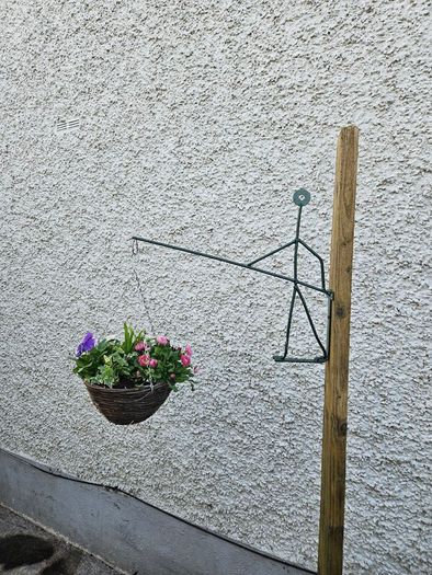 Garden hanging basket