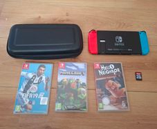 Nintendo Switch  + 4 Games + case