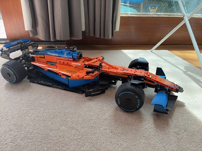 Lego Technic McLaren F1 42141