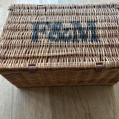 Fortnum & Mason hamper/basket