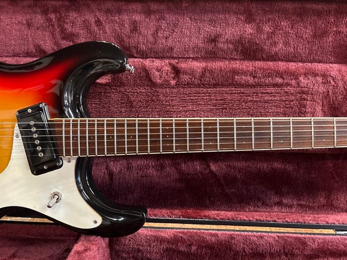 Mosrite Ventures Model Super Custom '65 Sunburst