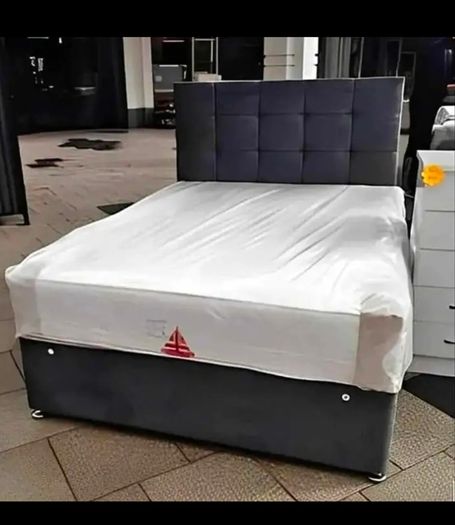 Brand New Stylist Divan Beds Instock. Tufted Memory Foam Mattresses And Optional Drawers Available. 3ft, 4ft, 4ft6, 5ft And 6ft Sizes Available