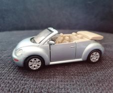 Silver VW Beetle Convertible Diecast Car
