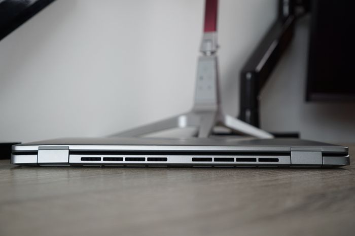 Dell Latitude 7450 14" | Core Ultra 7 165U | 32GB LPDDR5x | 512GB