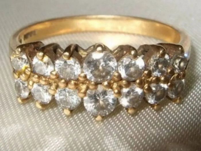 Vintage 18ct Gold & Diamond Ring