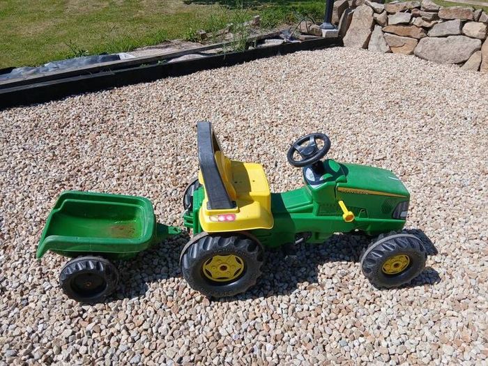 john deere pedal tractors free