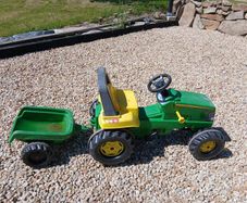 john deere pedal tractors free