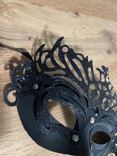 eye mask