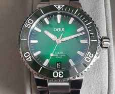 Oris Aquis 41.5 Green 5 Day - Cal 400-2.2