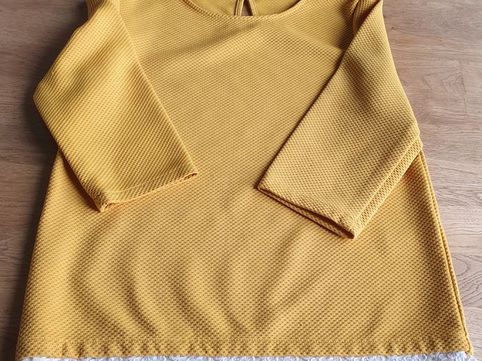 Lovely Girls Lace Trim Long Sleeve Top Age 9 Yrs