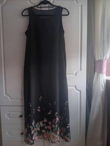 Black Sleeveless Maxi Dress
