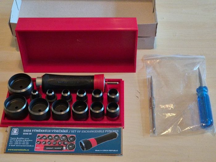 Wad hole punch set, NEW