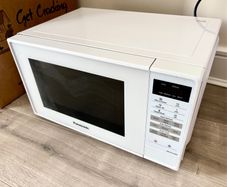Panasonic NN-E27JW microwave