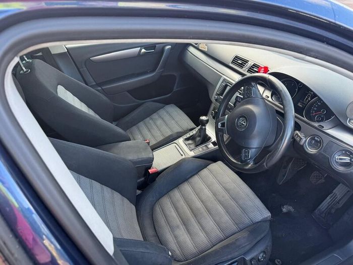 Volkswagen Passat 2011