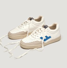 Flamingo life retro sneakers UK 4