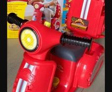Play-Doh Pizza Delivery Scooter ride-on