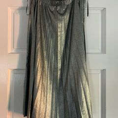 pleated midi skirt
