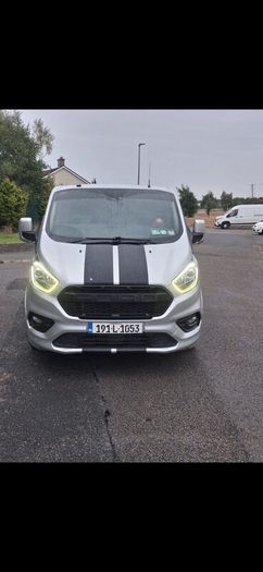 Ford transit custom sport