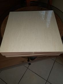 Floor tiles