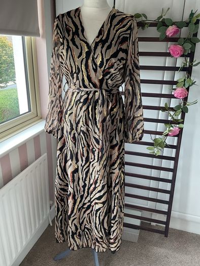 dress Bnwt animal print dress Lille rose brand s/medium wrap effect dress