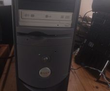 Dell 2.60GHz Celeron Windows XP desktop