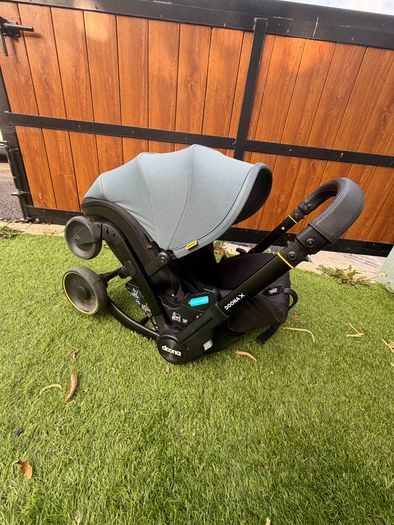 Doona X sage green car seat