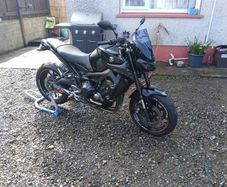 yamaha mt09 screen