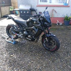 yamaha mt09 screen