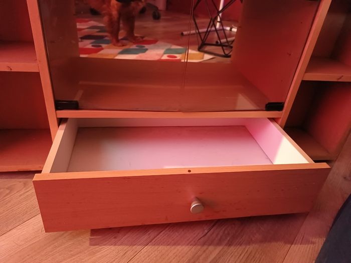 Free TV unit