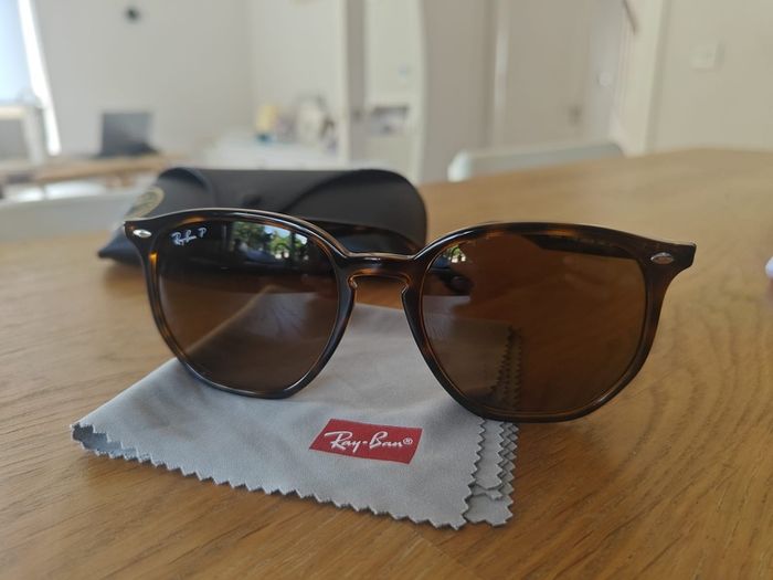 Rayban sun glasses RB 4301