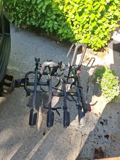 4 Bike rack hitch mounted