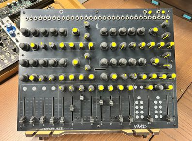 Price Drop: Noisy Fruits Lab Mango eurorack MIDI/CV controller