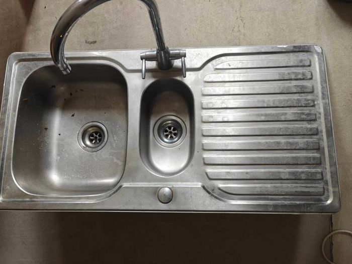 Stainless steel 1.5 Bowl Sink & drainer 500mm x 1000mm