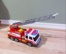 Fire engine with sounds and light
