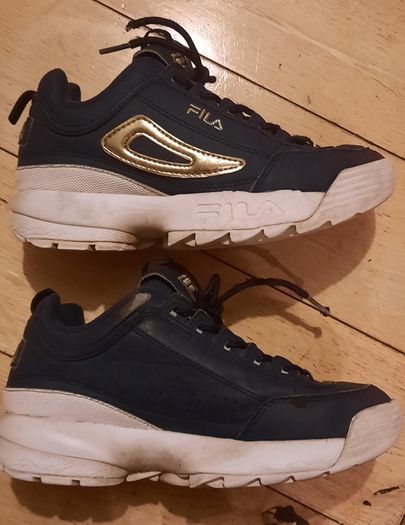 Fila size 3