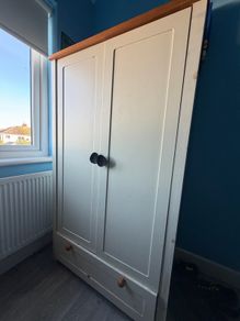 kids wardrobe