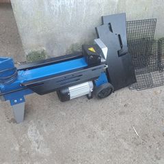 Log splitter