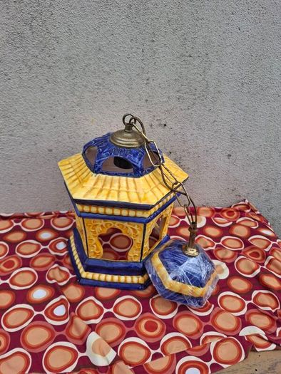 Ceiling lamp postage possible