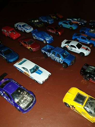 Hotwheels mustangs