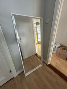 White mirror