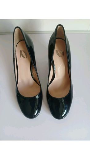 Xaira Black Patent Leather Court Shoes Block Heels EU35 UK2 BNIB RRP 100  CAN POST