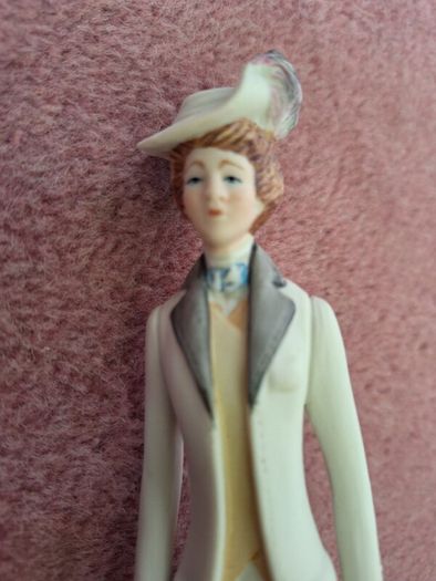 Porcelain Art Deco Style Lady