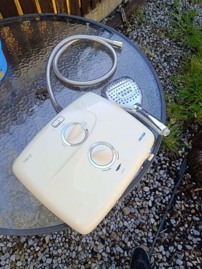 Triton T90z Electric Shower (For Parts / Repair)