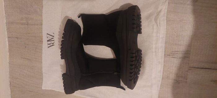 zara girls black boots size 2