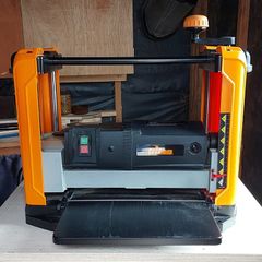 Triton thickness planer