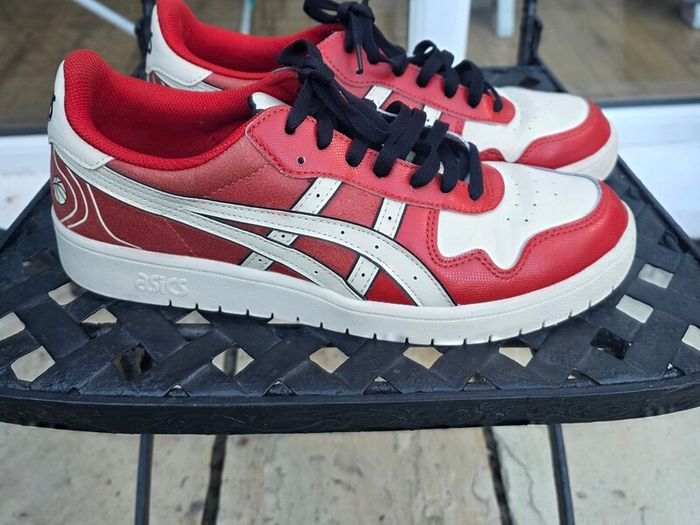 ASICS Japan S Art in Motion Trainers  Size UK9.5 EU44.5