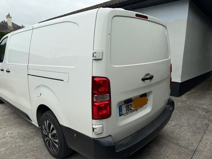Citroen dispatch 182